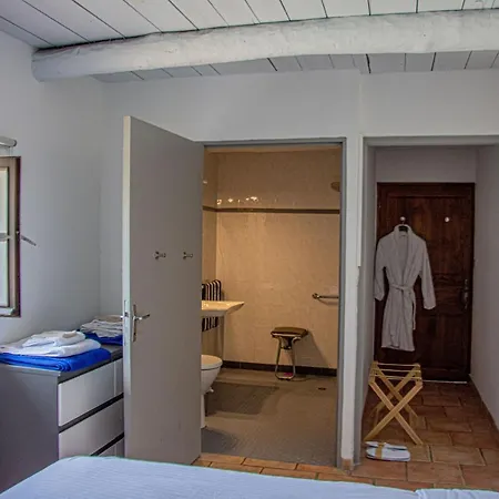 Mas Du Bouquet, Chambres Hotes Pensión *