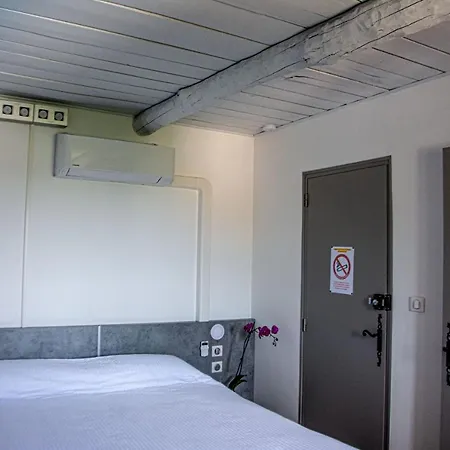 Pensión Mas Du Bouquet, Chambres Hotes *