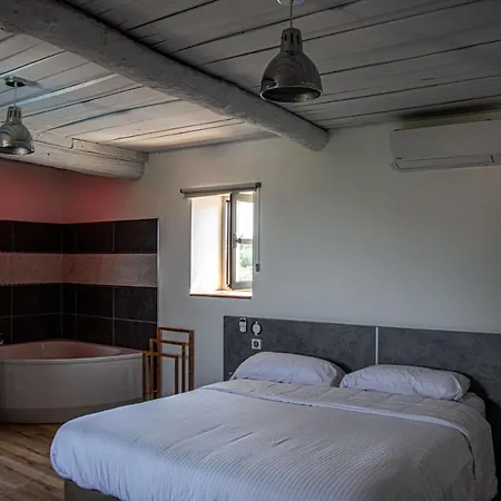 Mas Du Bouquet, Chambres Hotes Pensión Seynes